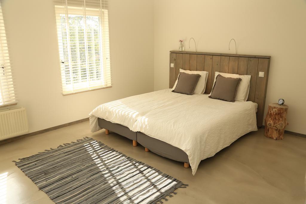 Welsden Dertien Bed & Breakfast Margraten Zimmer foto